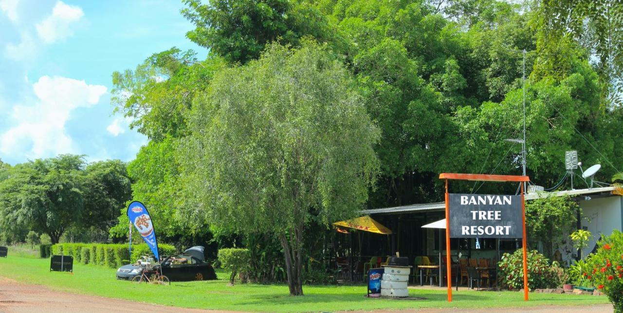 Banyan Tree Hotel Batchelor Exterior photo